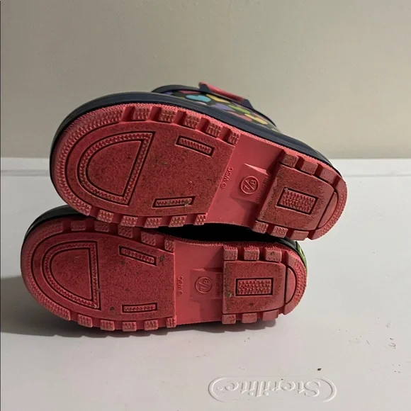 Western Chief Multicolor Heart Rain Boots - Picture 7 of 7